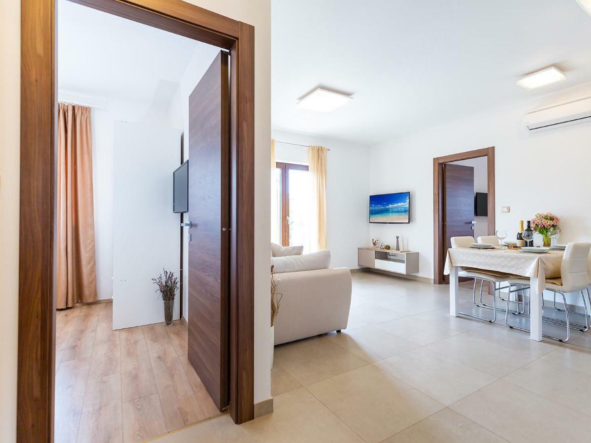 Apartments Gioia Пореч Экстерьер фото