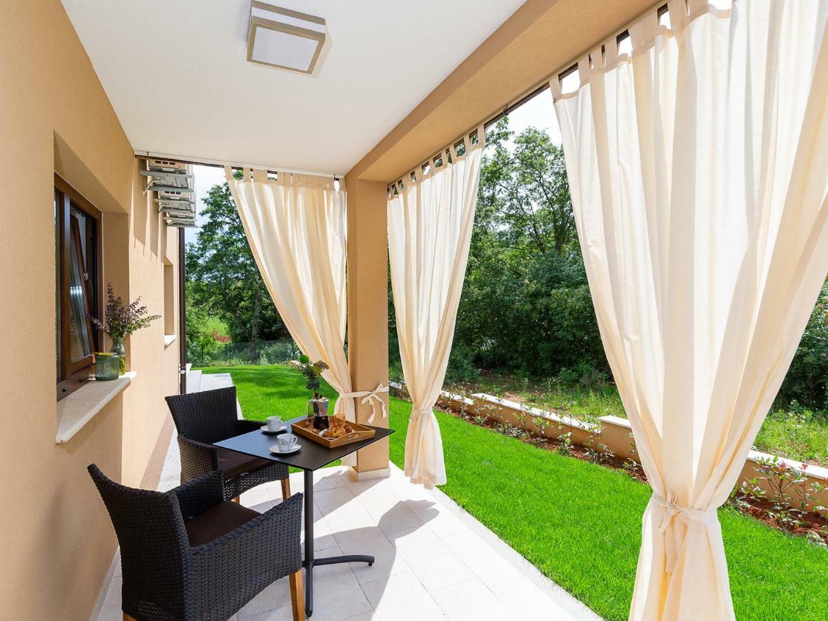 Apartments Gioia Пореч Экстерьер фото