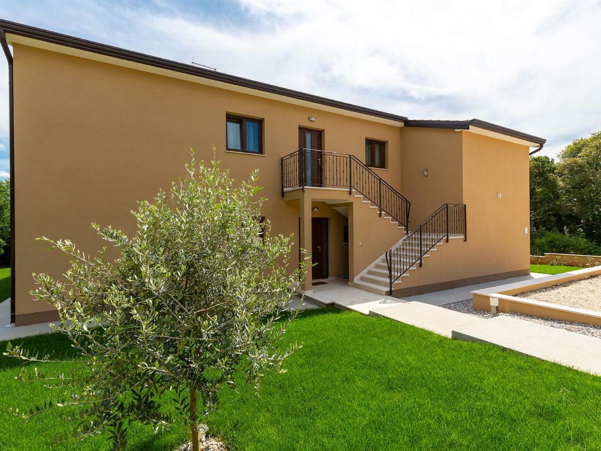Apartments Gioia Пореч Экстерьер фото