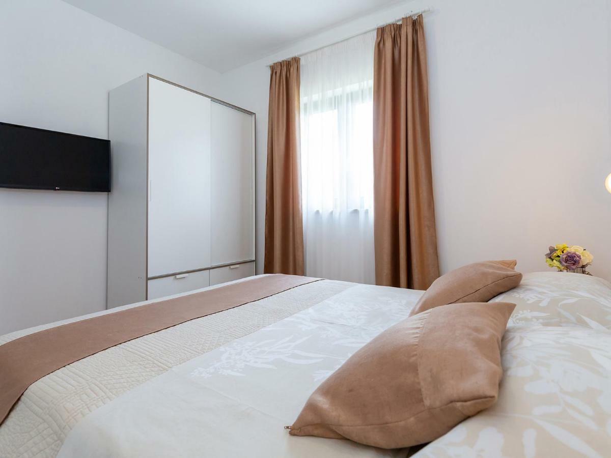 Apartments Gioia Пореч Экстерьер фото
